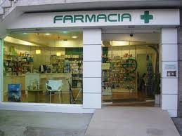 Farmacia en Chamartín, Madrid. Font de Mora.